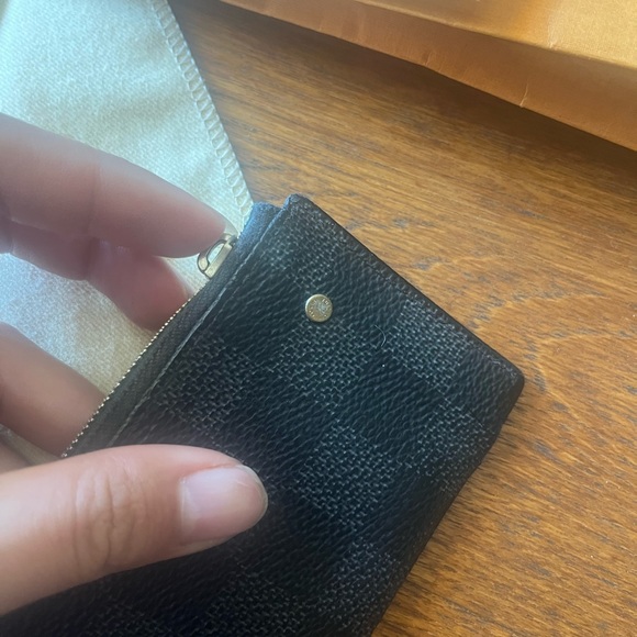 Louis Vuitton Darmier Black key coin pouch - Picture 5 of 15